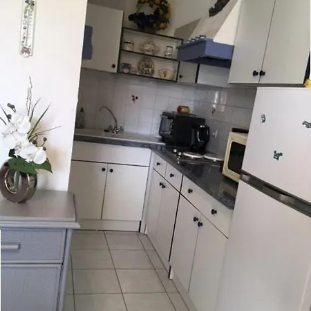 Appt 3 Pieces 35m2 + Terrasse 13m2 Ref 4010 Lejlighed Le Castellas