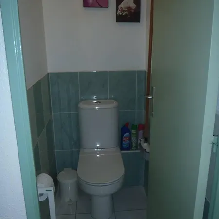 Appt 3 Pieces 35m2 + Terrasse 13m2 Ref 4010 * Le Castellas