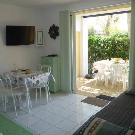 Appt 3 Pieces 35m2 + Terrasse 13m2 Ref 4010 아파트 *
