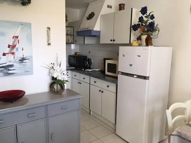 Appt 3 Pieces 35m2 + Terrasse 13m2 Ref 4010 * Le Castellas