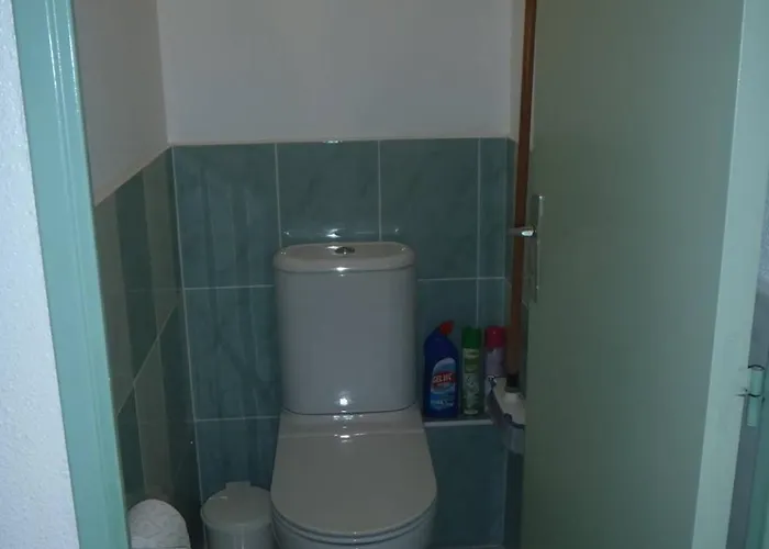 Appt 3 Pieces 35m2 + Terrasse 13m2 Ref 4010 * Le Castellas